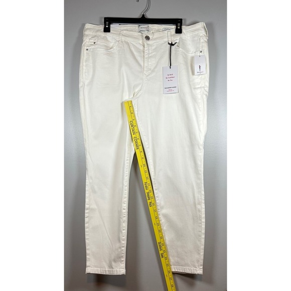 NWT Skinny Girl Skinny Ankle Mid Rise Jeans, White, Plus Size 18W - Picture 4 of 10